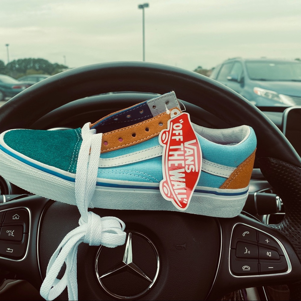 Off the Wall Vans Womens size 5